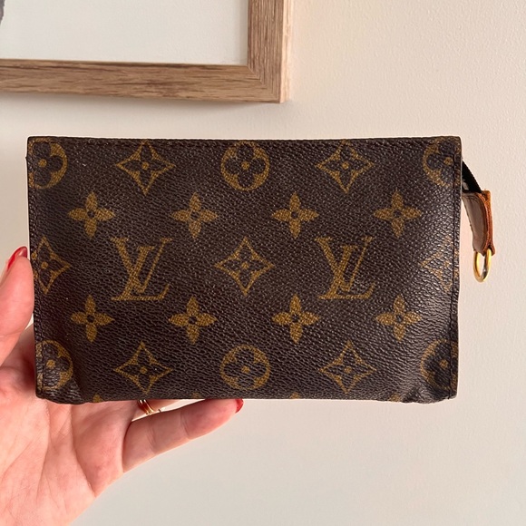 Vintage Louis Vuitton Pouch - Picture 3 of 5